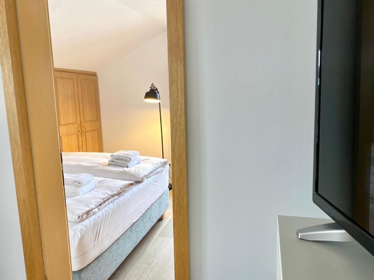 Gemuetliche Ferienwohnung Am Tegernsee - Ruhig Im Dachgeschoss Бад-Вісзе Екстер'єр фото